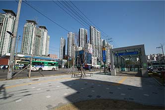 신천역(시흥) 앞 풍경