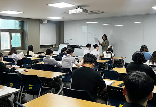 외국어 아카데미 수업 진행 사진1